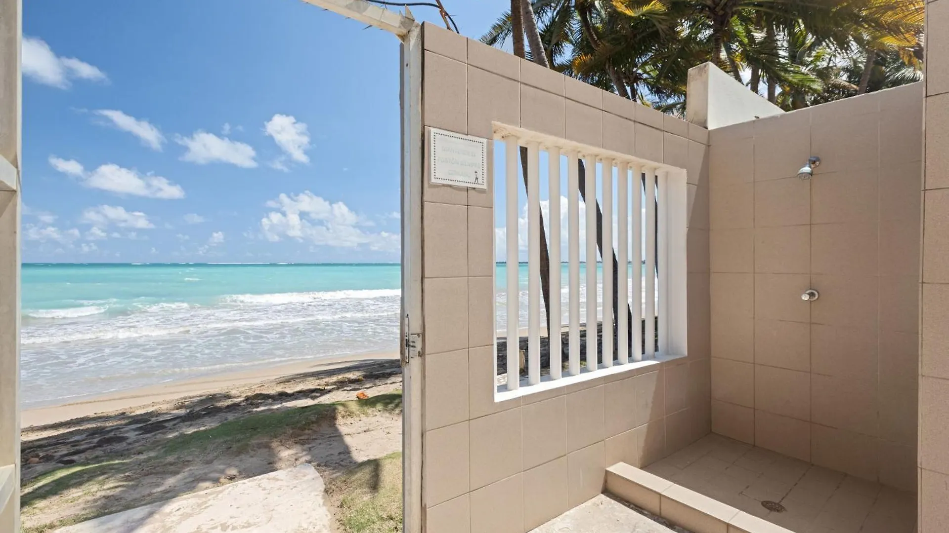 Otium Amazing Beachfront Getaway With Balcony San Juan
